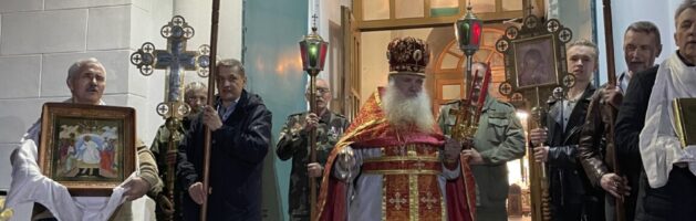 Пасхально богослужение в храме Покрова Божией Матери